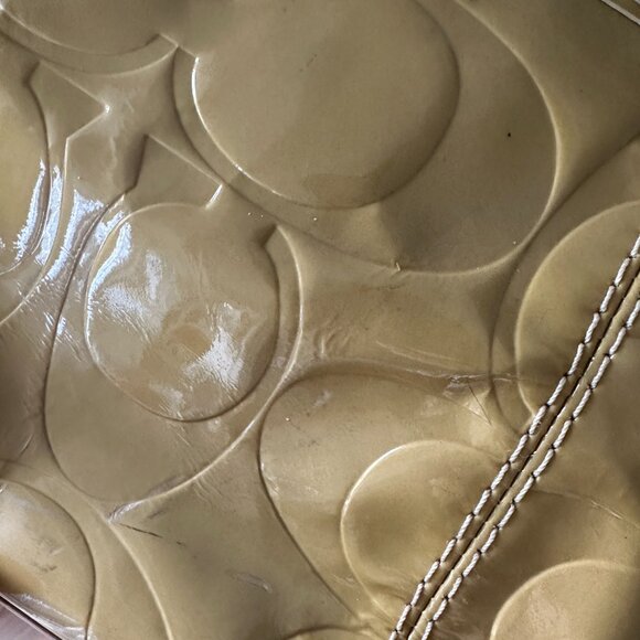 Coach Small Leah Embossed Yellow Patent Leather - Picture 3 of 6